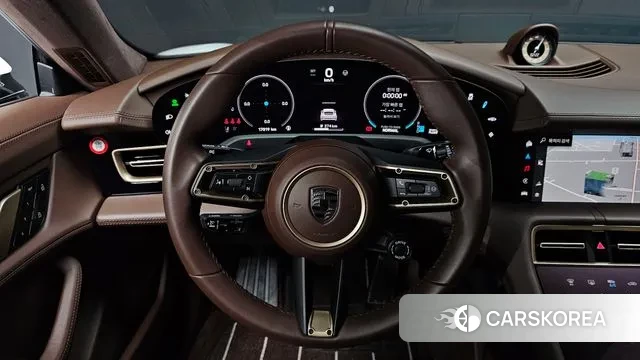 Porsche Taycan 2025 Белый из Кореи, фото 4