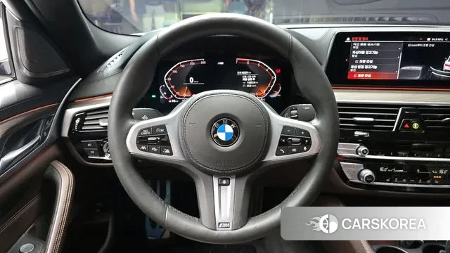 BMW 5 Series (G30) 2020 Белый из Кореи, фото 4