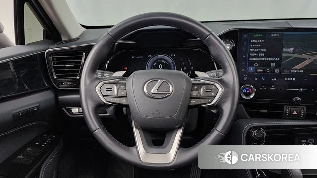 Lexus NX350h Second generation 2023 Серебристо-серый из Кореи, фото 4