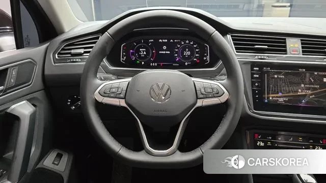 Volkswagen Tiguan second Generation 2024 Черный из Кореи, фото 4