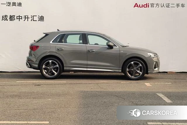 Audi Q3 2023 Темно-серый из Китая, фото 4