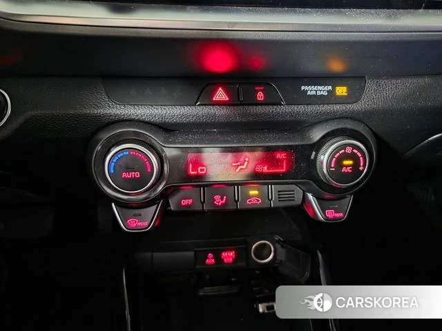 Kia Stonic 2020 Синий из Кореи, фото 4