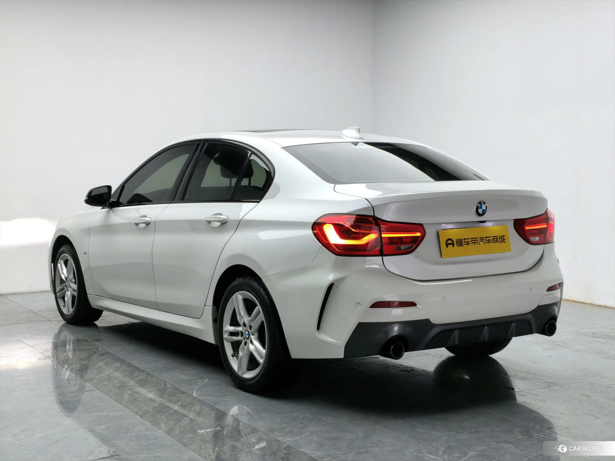 BMW 1 series 2021 Белый из Китая, фото 4
