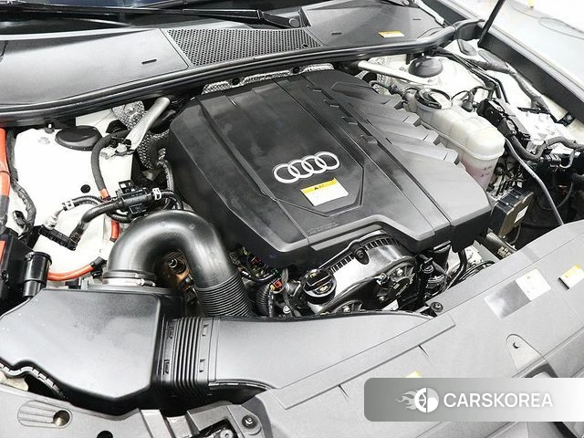 Audi A6 (C8) 2022 Белый из Кореи, фото 4