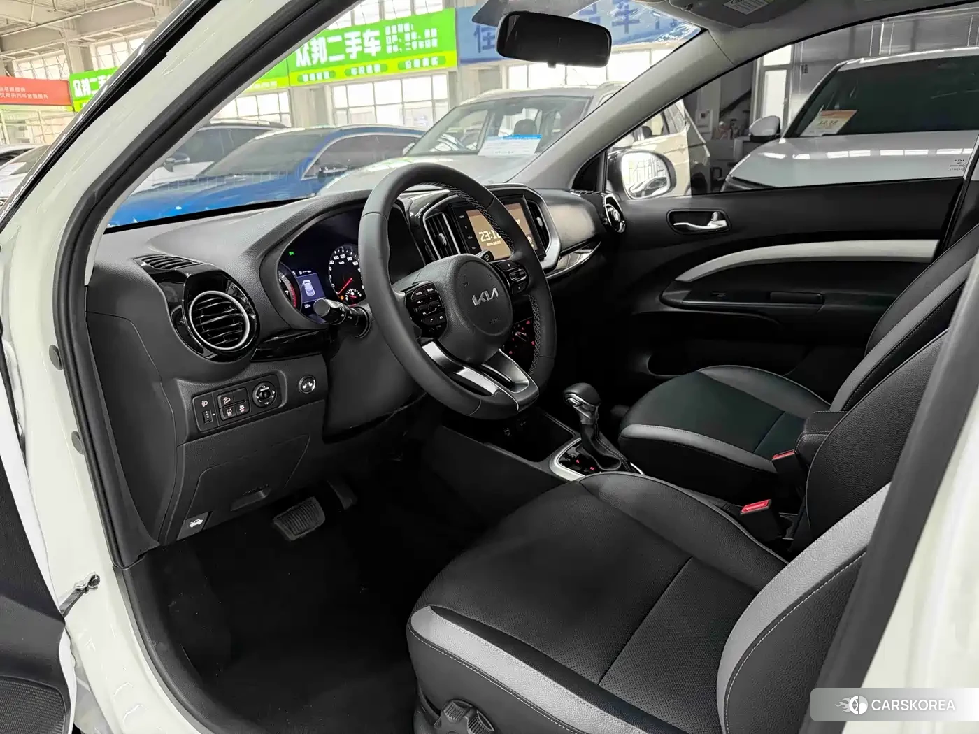 Kia KX1 2023 Белый из Китая, фото 4