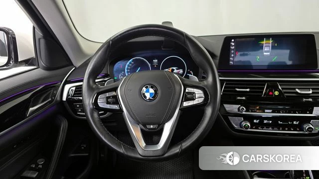 BMW 5 Series (G30) 2019 Белый из Кореи, фото 4