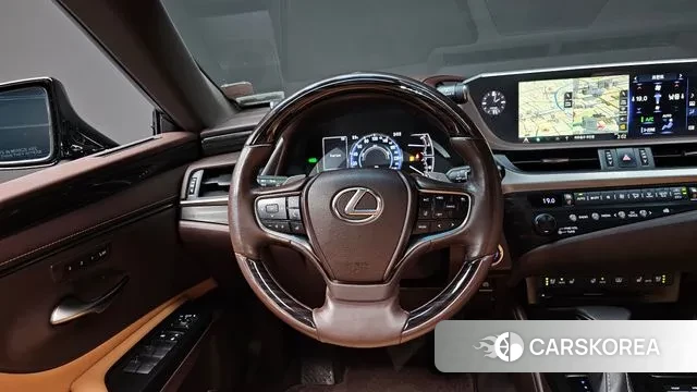 Lexus ES300h 7th generation 2020 Черный из Кореи, фото 4