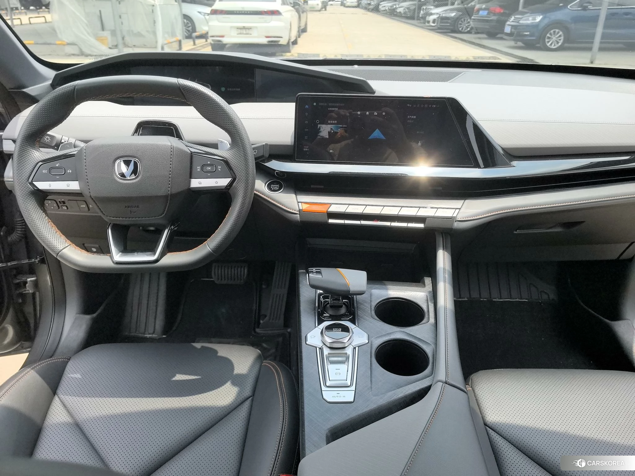 Chang'an UNI-V 2022 Темно-серый из Китая, фото 4