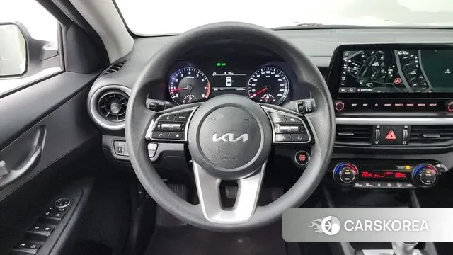 Kia The New K3 2nd generation 2021 Белый из Кореи, фото 4