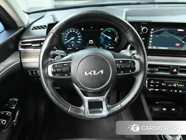 Kia K5 Hybrid 3rd Generation 2023 Черный из Кореи, фото 4