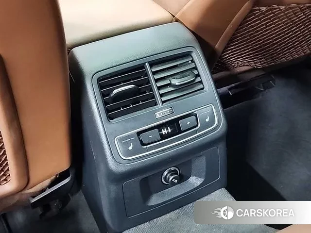 Audi A4 (B9) 2021 Черный из Кореи, фото 4