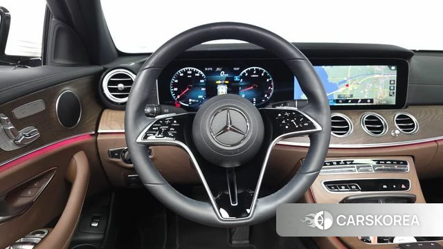 Mercedes-Benz E-Class W213 2022 Белый из Кореи, фото 4