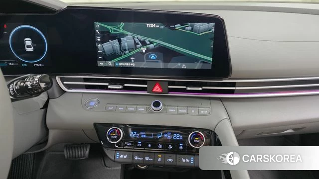 Hyundai The New Avante (CN7) 2024 Серебристо-серый из Кореи, фото 4