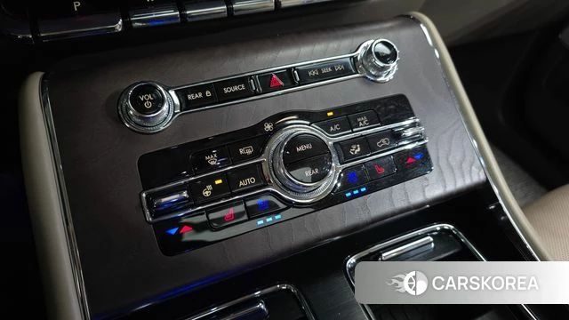 Lincoln Aviator 2nd generation 2021 Белый из Кореи, фото 4