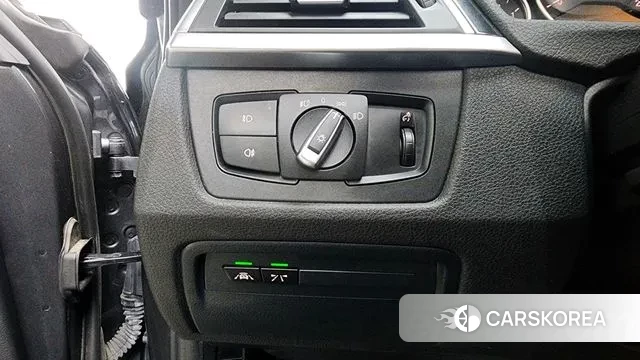 BMW 3 Series (F30) 2018 Серый из Кореи, фото 4