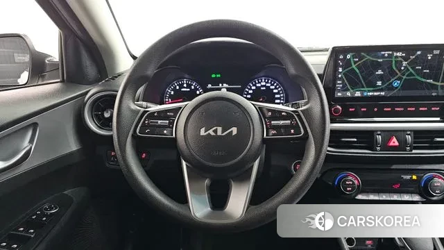 Kia The New K3 2nd generation 2021 Белый из Кореи, фото 4