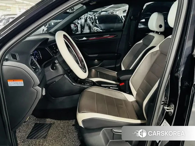 Volkswagen T-Roc 2021 Черный из Кореи, фото 4