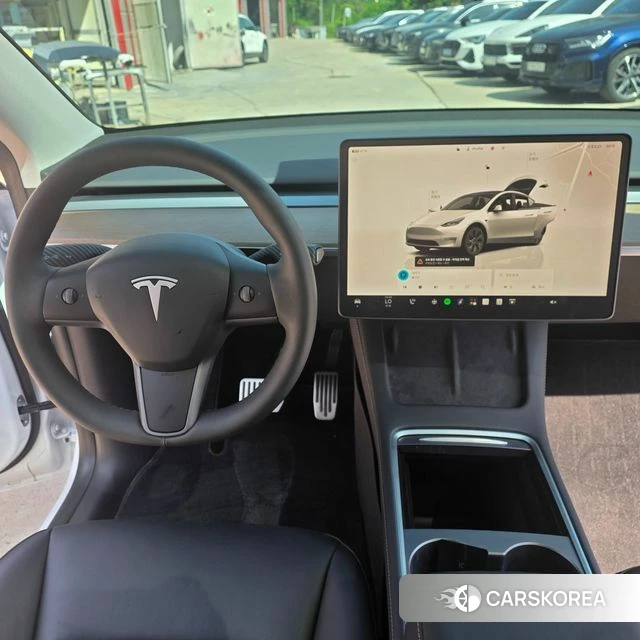 Tesla Model Y 2024 Белый из Кореи, фото 4