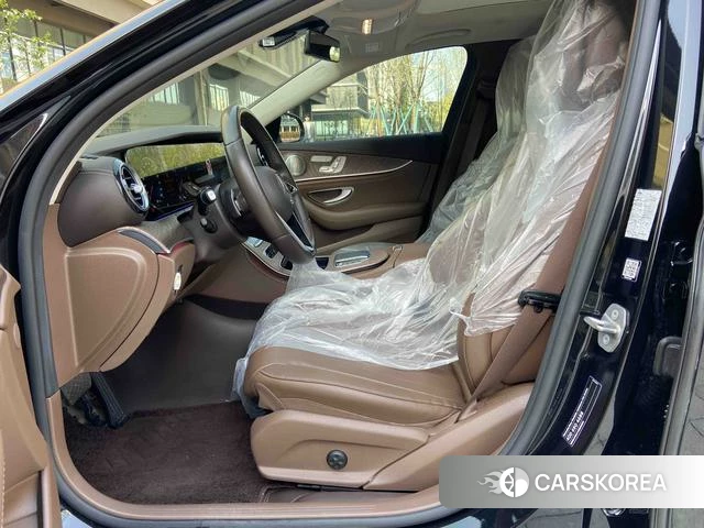Mercedes-Benz E-class 2023 Черный из Китая, фото 4