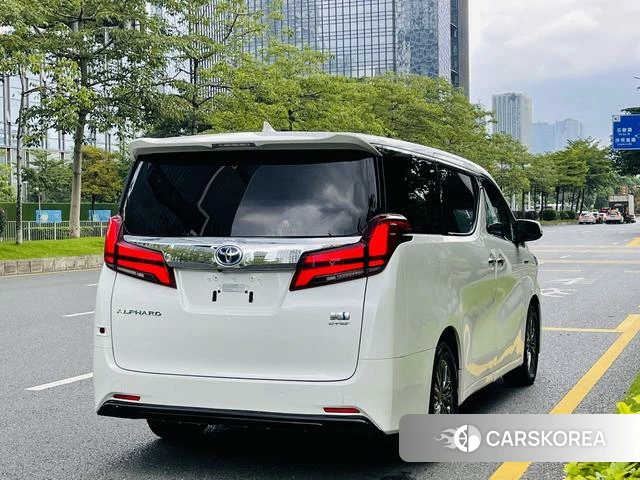 Toyota Elfa 2022 Белый из Китая, фото 4