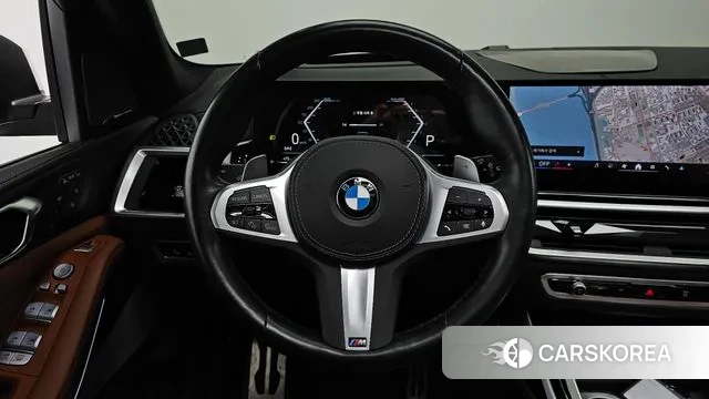 BMW X7 (G07) 2023 Белый из Кореи, фото 4