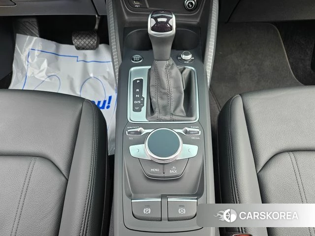 Audi Q2 2023 Белый из Кореи, фото 4