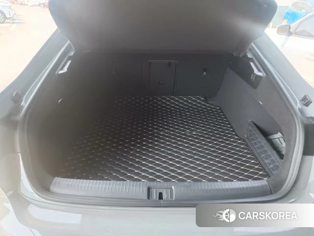 Volkswagen CC 2025 Темно-серый из Китая, фото 4