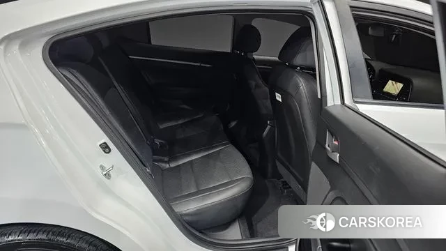 Hyundai Avante AD 2018 Белый из Кореи, фото 4