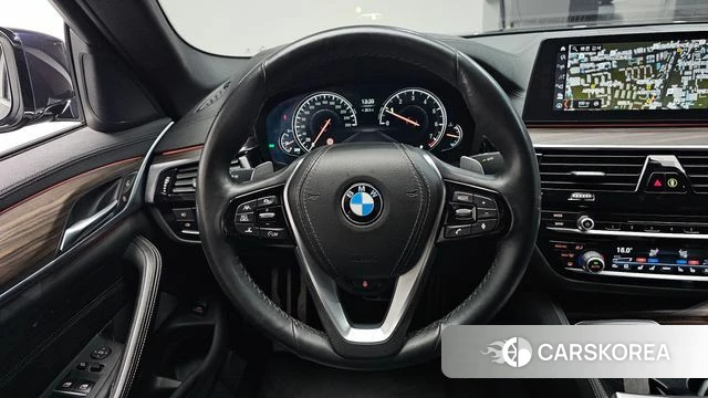 BMW 5 Series (G30) 2018 Синий из Кореи, фото 4