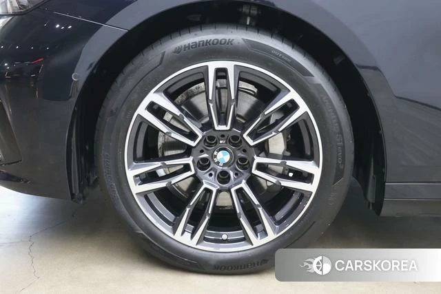 BMW 5 series 2024 Черный из Китая, фото 4
