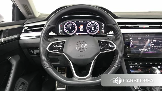 Volkswagen Arteon 2022 Серебристо-серый из Кореи, фото 4