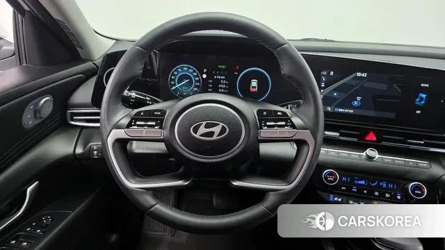 Hyundai The New Avante Hybrid (CN7) 2024 Белый из Кореи, фото 4