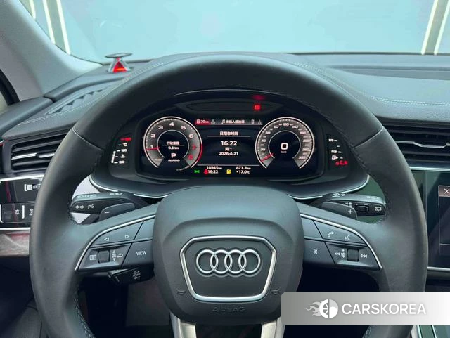 Audi Q7 2023 Черный из Китая, фото 4