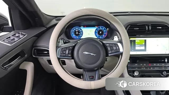 Jaguar F-PACE 2020 Черный из Кореи, фото 4