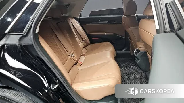 Hyundai Grandeur Hybrid (GN7) 2023 Черный из Кореи, фото 4