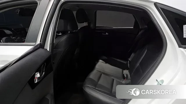 Kia The New K3 2nd generation 2022 Белый из Кореи, фото 4