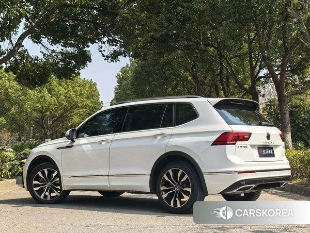 Volkswagen Tiguan L 2021 Белый из Китая, фото 4