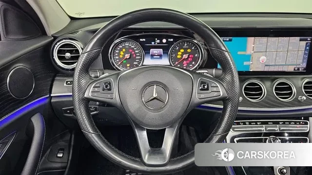 Mercedes-Benz E-Class W213 2018 Белый из Кореи, фото 4
