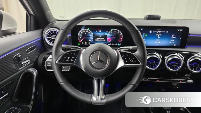 Mercedes-Benz A-Class W177 2025 Белый из Кореи, фото 4