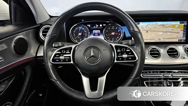 Mercedes-Benz E-Class W213 2019 Белый из Кореи, фото 4