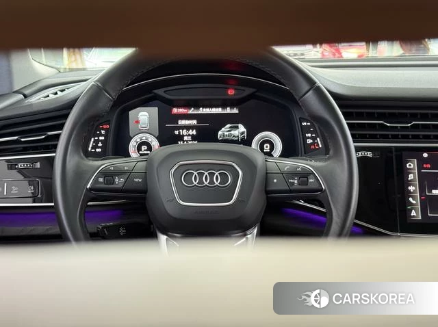 Audi Q8 2021 Черный из Китая, фото 4