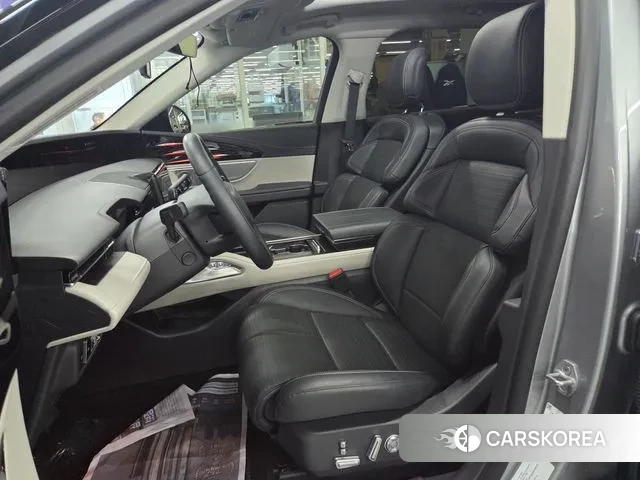 Lincoln Nautilus 2nd Generation 2025 Серебристо-серый из Кореи, фото 4