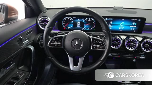Mercedes-Benz A-Class W177 2023 Коричневый из Кореи, фото 4