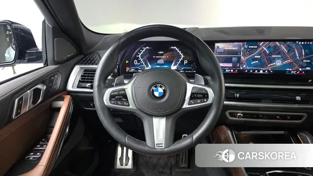 BMW X6 (G06) 2023 Серебристо-серый из Кореи, фото 4