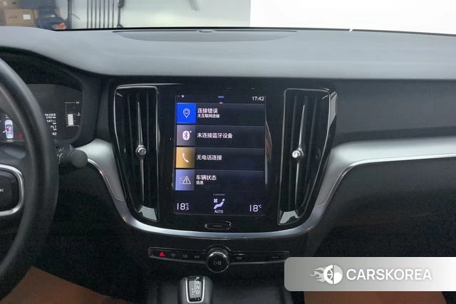 Volvo S60 2021 Белый из Китая, фото 4