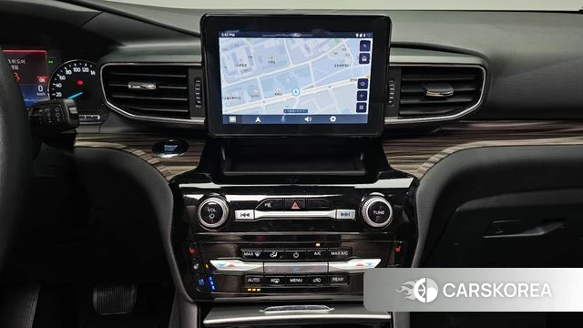 Ford Explorer 6th Generation 2023 Белый из Кореи, фото 4