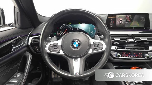 BMW 5 Series (G30) 2019 Белый из Кореи, фото 4