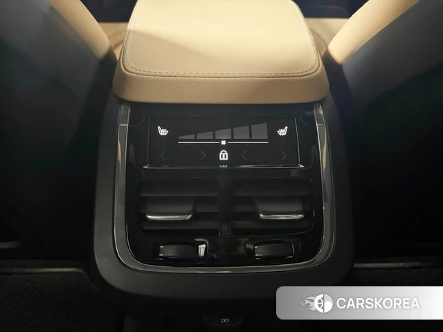 Volvo V90 Cross-Country 2025 Белый из Кореи, фото 4