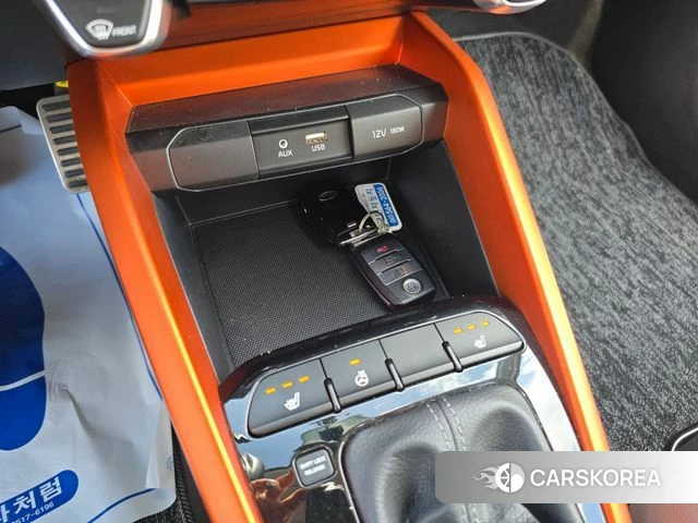 Kia Stonic 2018 Синий из Кореи, фото 4