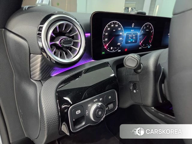 Mercedes-Benz A-Class W177 2025 Серебряный из Кореи, фото 4